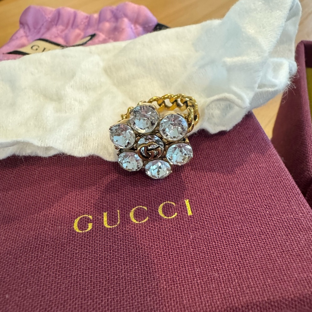 Gucci Gold Crystal Flower Ring